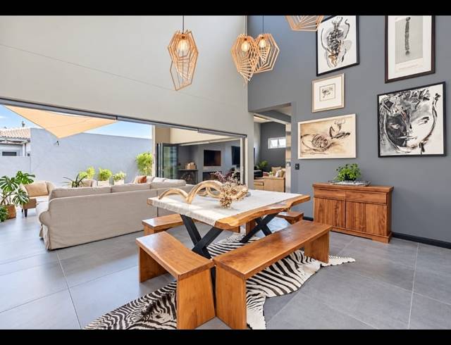 4 BEDROOM FREESTANDING FOR SALE IN SAGEWOOD